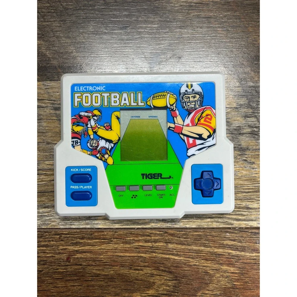 Vintage 1987 Tiger Electronics Football Handheld LCD Video Game Retro Sports Toy